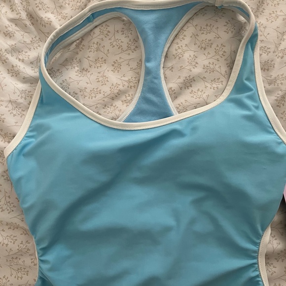 Racerback high leg one piece swimsuit - Picture 3 of 4